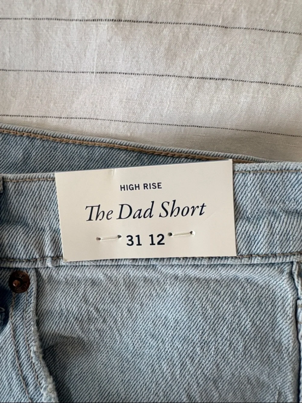 NWT Abercrombie High Rise Dad Short 31/12 - Picture 2 of 4
